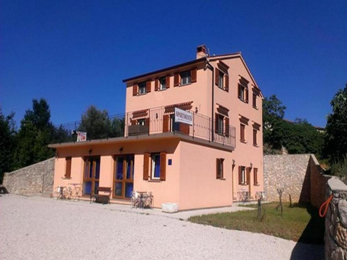 Apartments Barbara Brseč Εξωτερικό φωτογραφία
