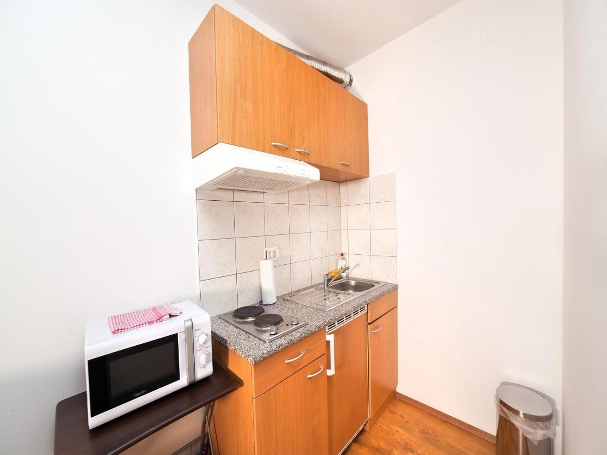 Apartments Barbara Brseč Εξωτερικό φωτογραφία