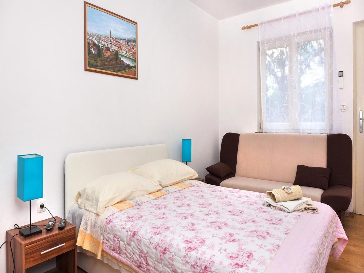 Apartments Barbara Brseč Εξωτερικό φωτογραφία